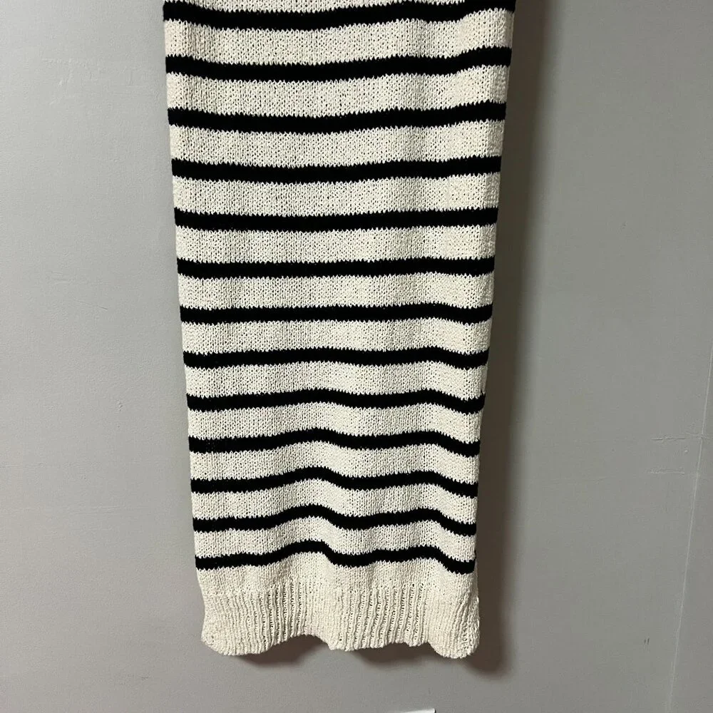 C&C California Black and White Striped Dress - Picture 5 of 9